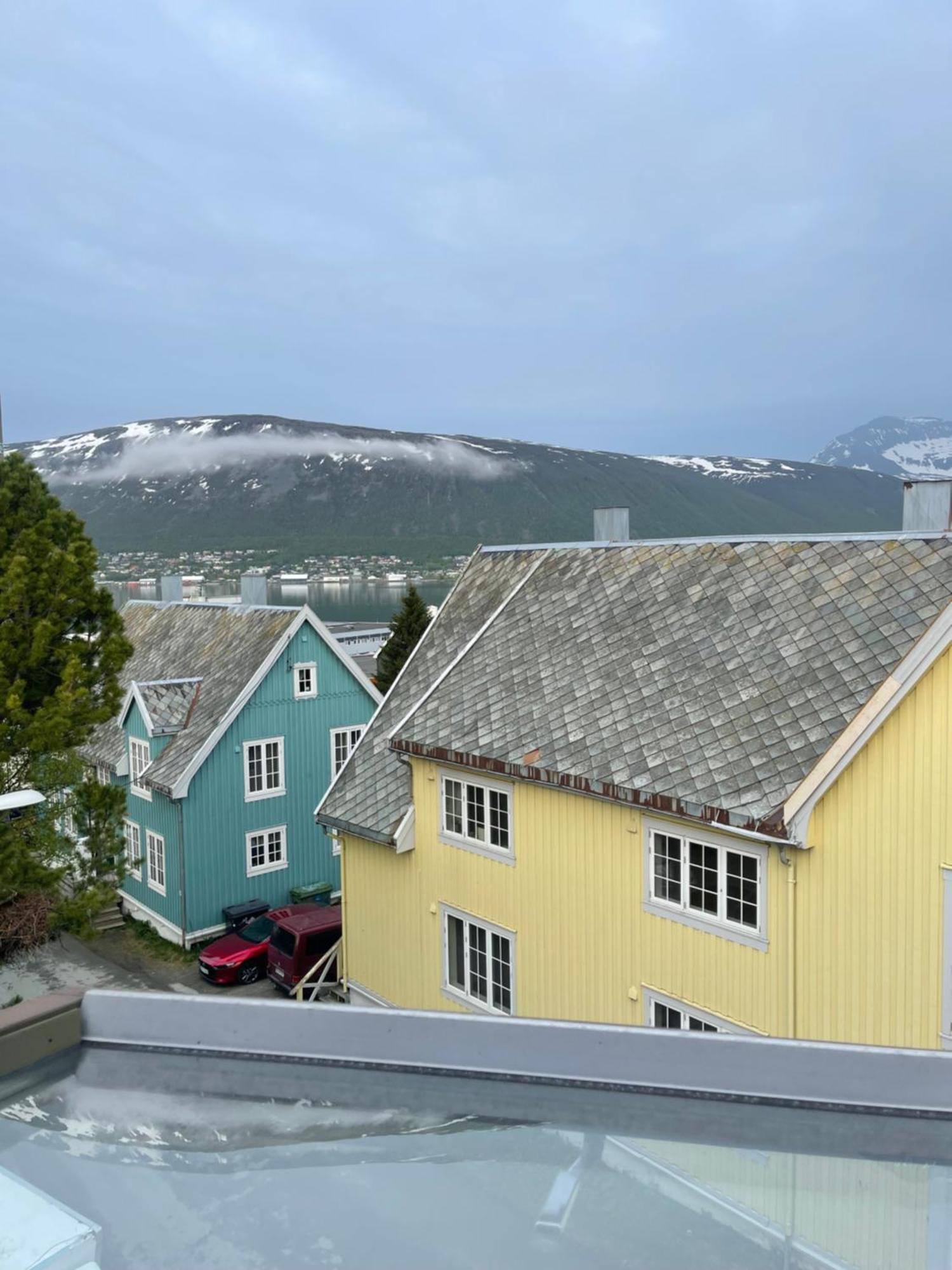Aurora Tromso Apartment ภายนอก รูปภาพ